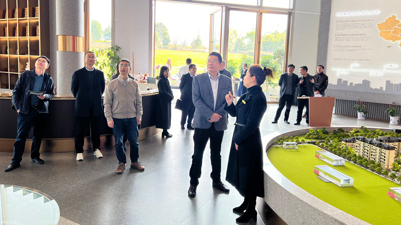 興合集團董事長趙有國調(diào)研慰問在川企業(yè)