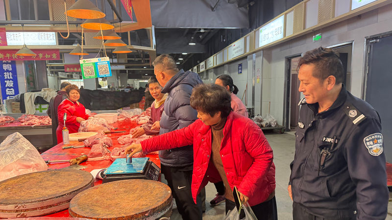 浦江農(nóng)批市場開展“3.15消費(fèi)者權(quán)益日”主題活動(dòng)