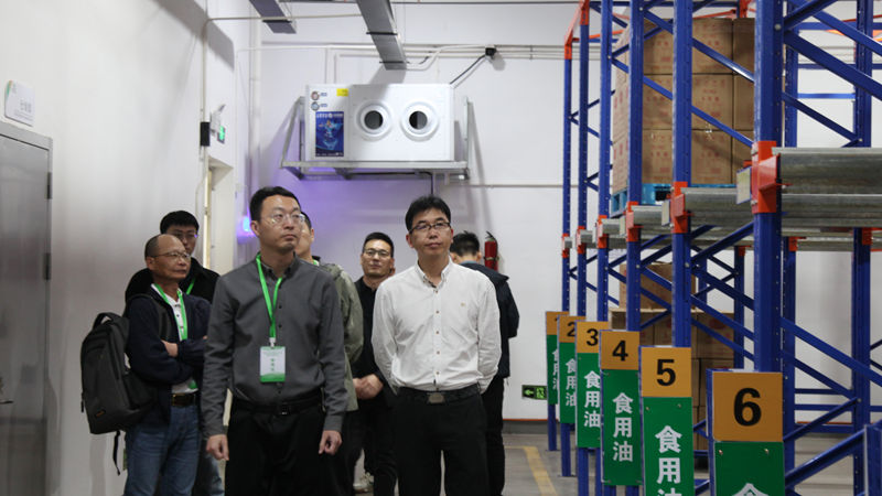 溫州市洞頭區(qū)供銷社主任曾中揚考察浙農(nóng)華盛