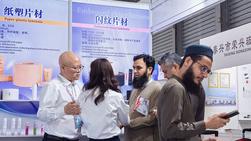 明日軟包裝亮相上海美博會 創(chuàng)新成果獲國際市場青睞